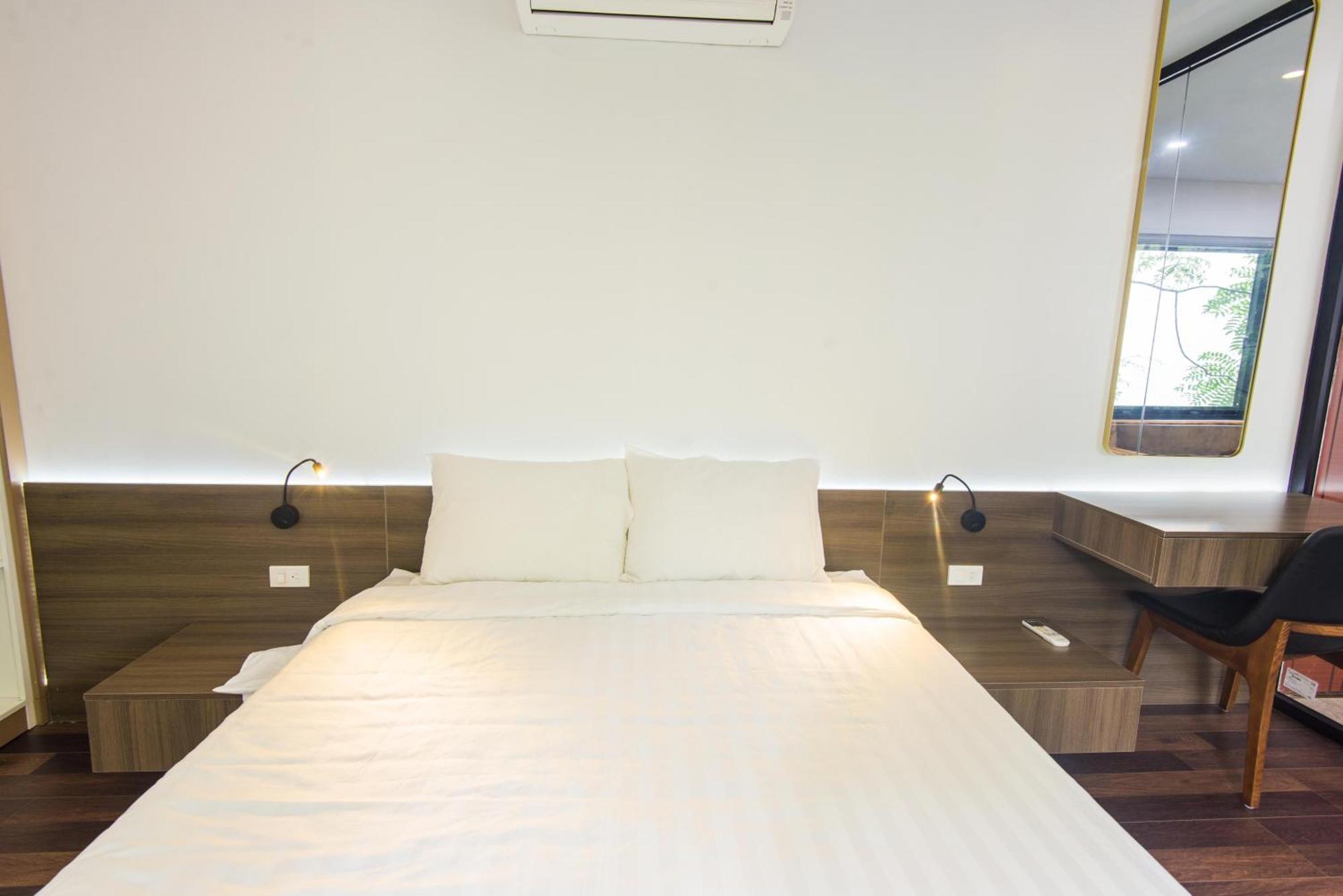 Housing22 Service 20 Linh Lang Apartment Hanoi