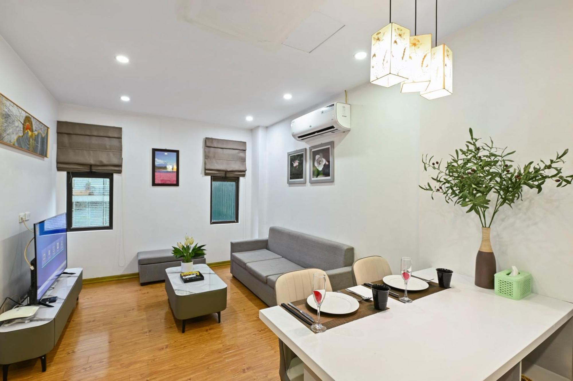 Apartment Housing22 Service 20 Linh Lang *