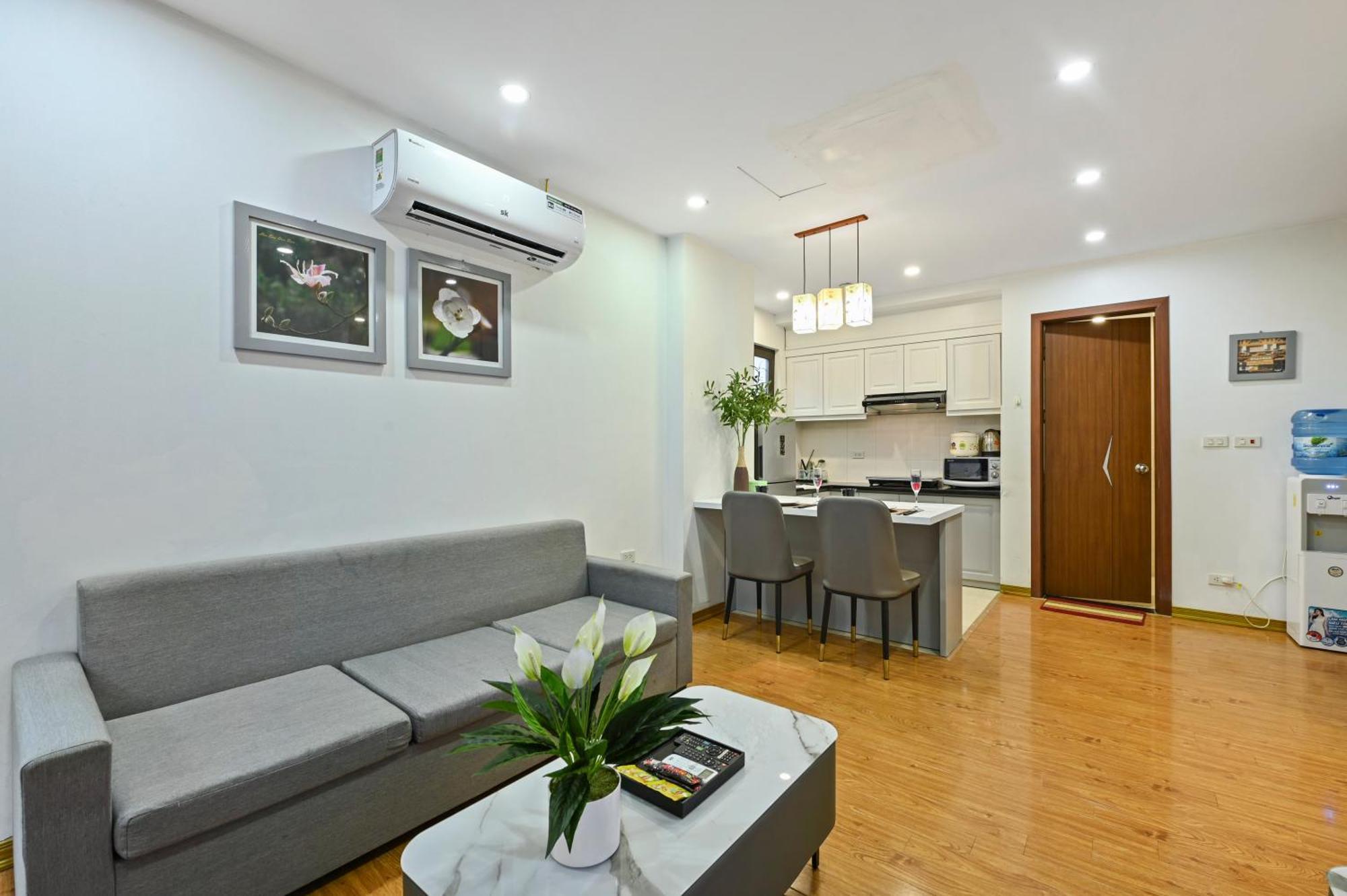 Housing22 Service 20 Linh Lang Apartment