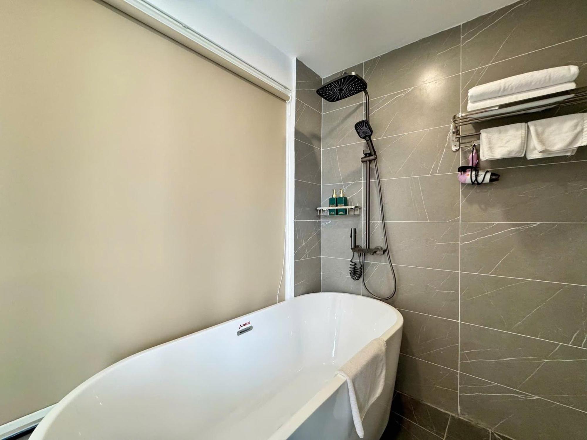 Housing22 Service 20 Linh Lang Apartment *