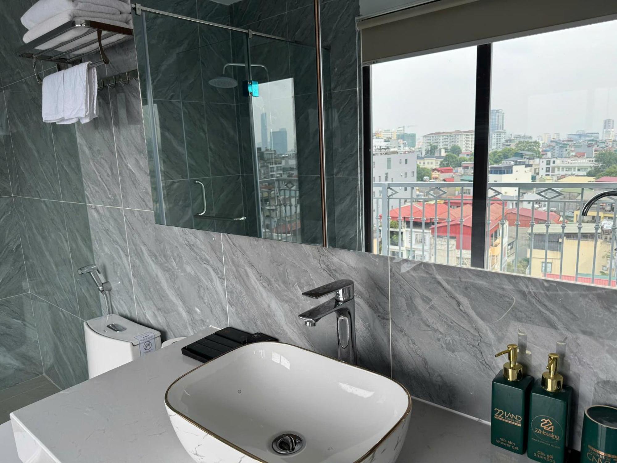 Housing22 Service 20 Linh Lang Apartment *