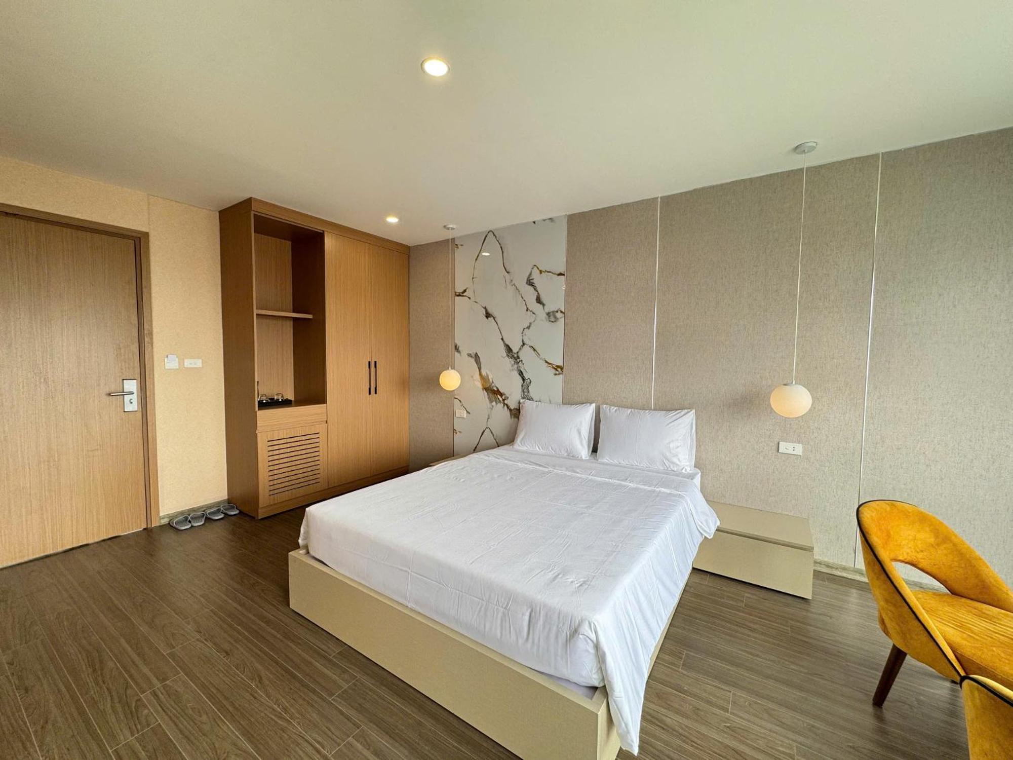 Housing22 Service 20 Linh Lang Apartment Hanoi