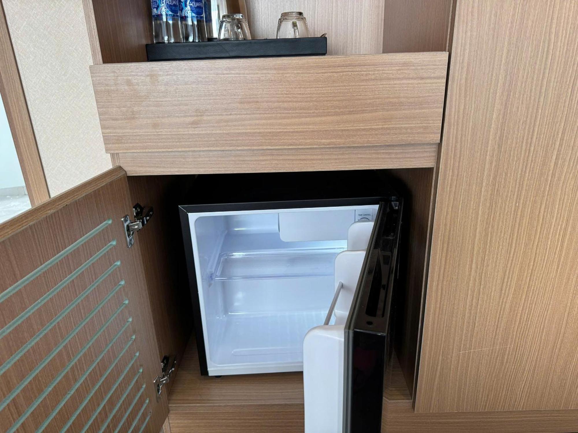 Housing22 Service 20 Linh Lang * Hanoi